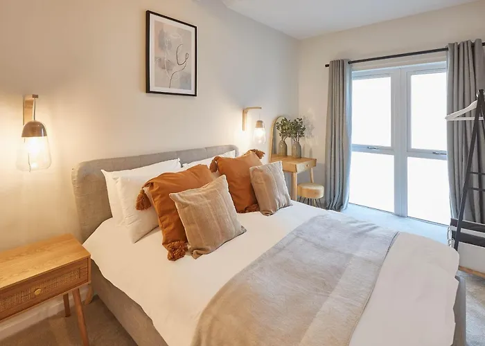 Host & - Skyline Apartamento